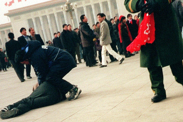 chinese arrest falun gong