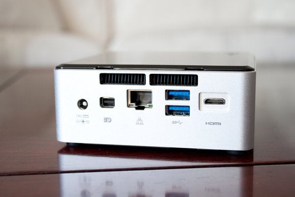 Intel NUC5i7RYH back view