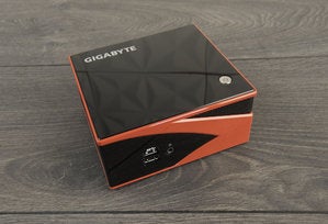 Gigabyte Brix GB-BXA8-5557M Top View