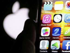 In scathing ruling, judge says Apple can't be forced to unlock iPhones