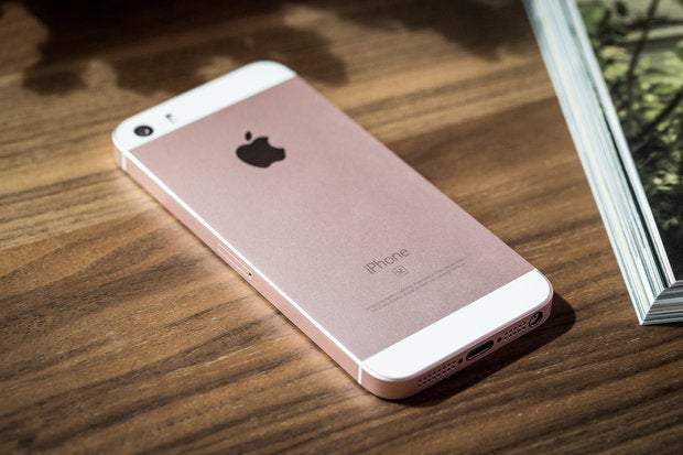 The iPhone SE is available on Apple’s online Clearance Products store