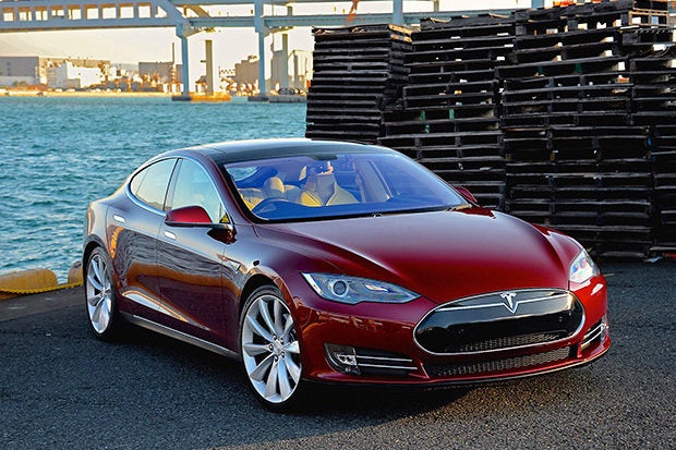 Tesla Model S P90d In Ludicrous Mode Is Pure Technology Heaven