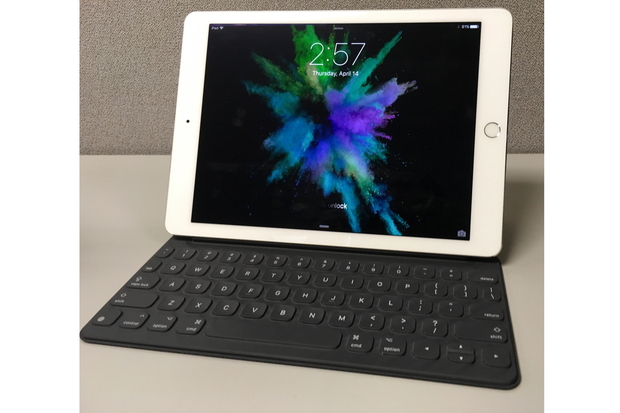 ipad and keyboard 2
