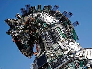 Danes targeted by malware spread through Dropbox