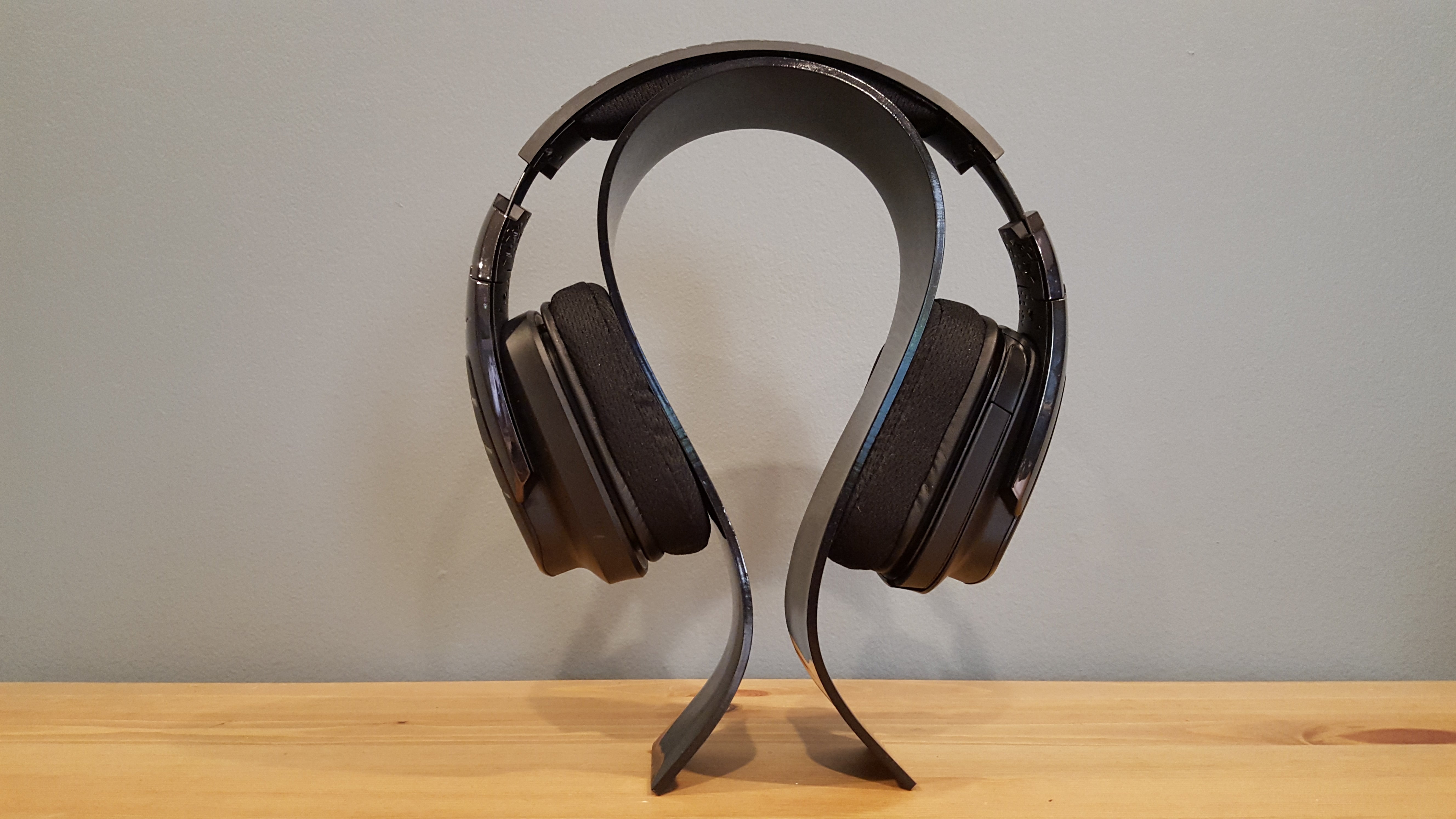 Logitech headphones online g933