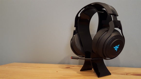 razer man o war review this pillowy headset is almost as mighty as its name - razer kraken fortnite