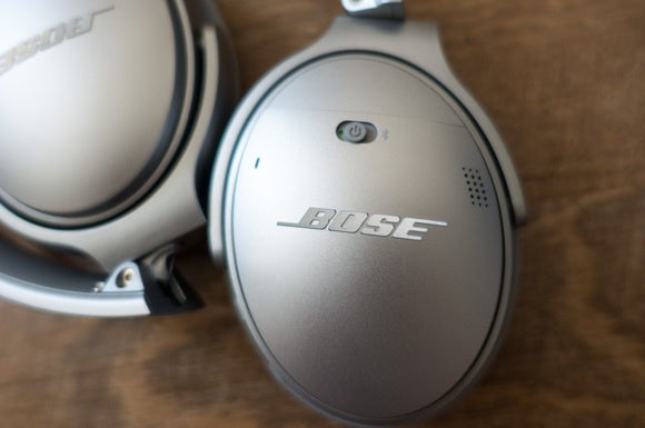 bose qc35 power button