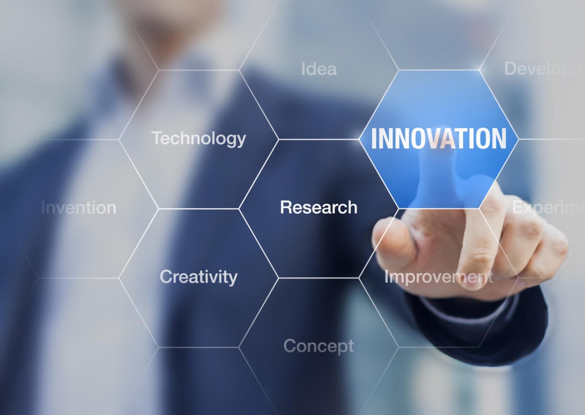 innovation concept consultant in management doing presentation 000081819181 medium