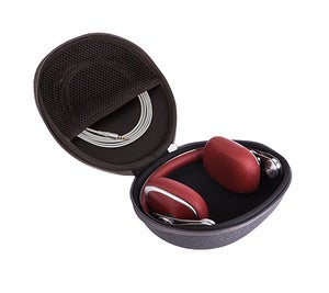 Moshi Avanti headphone case