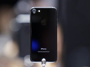 Why didn't Apple release iPhone 7 sales numbers?