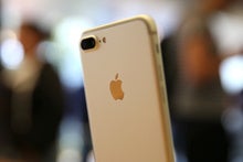 Beware these gotchas in T-Mobile's 'free' iPhone 7 offer