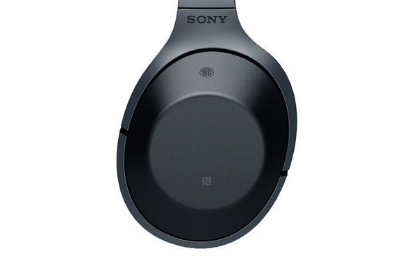 External and internal microphones on the ear cups are part of the secret to Sony’s excellent noise c