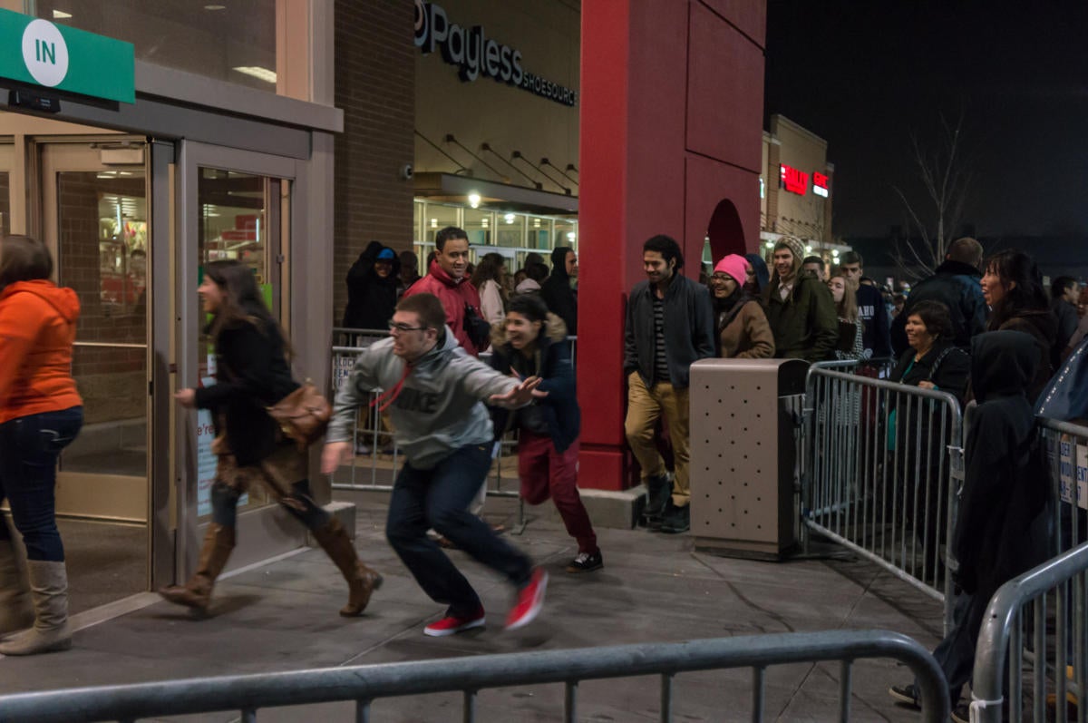 black friday finish line