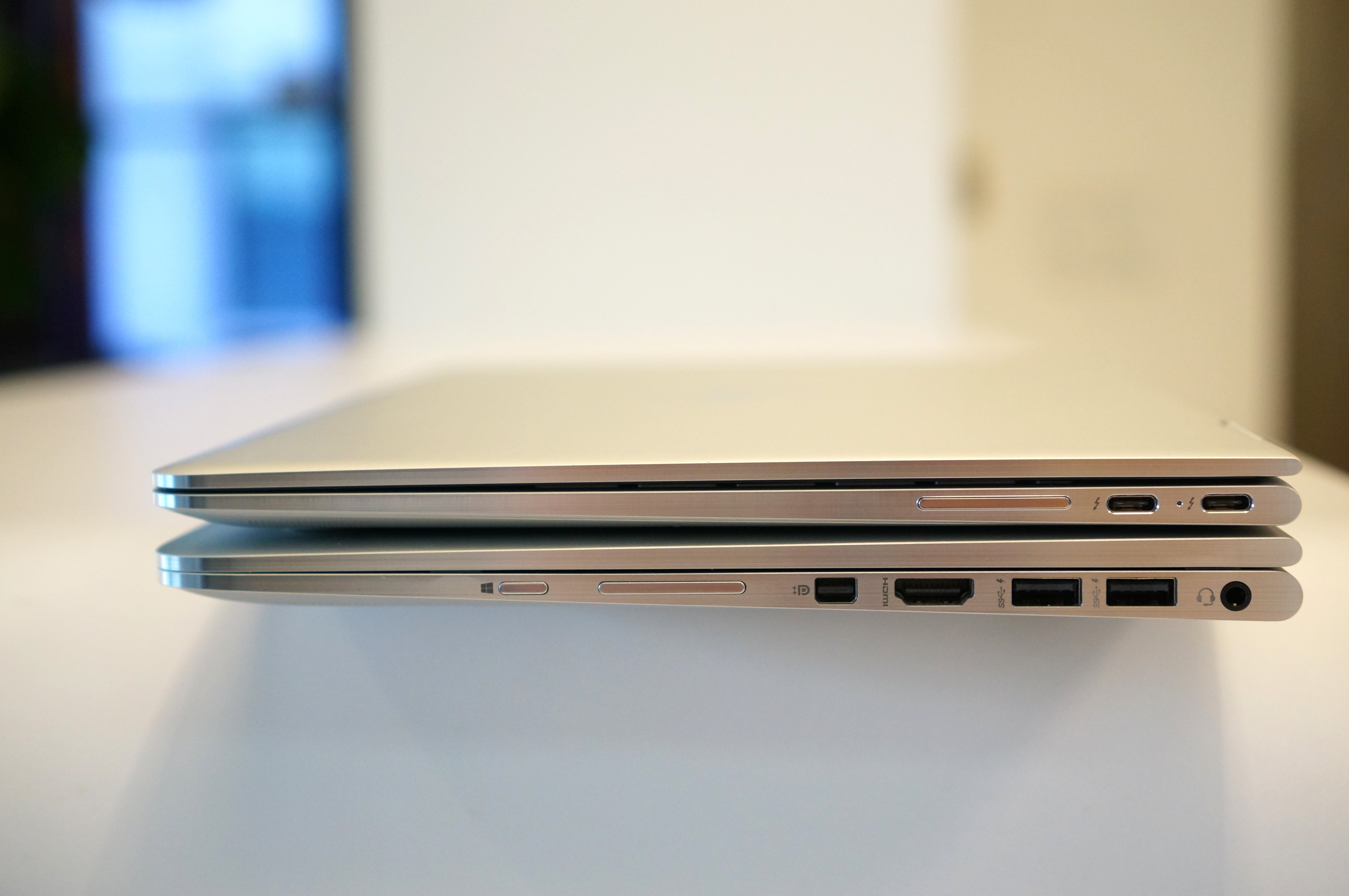 hp spectre 15 ports