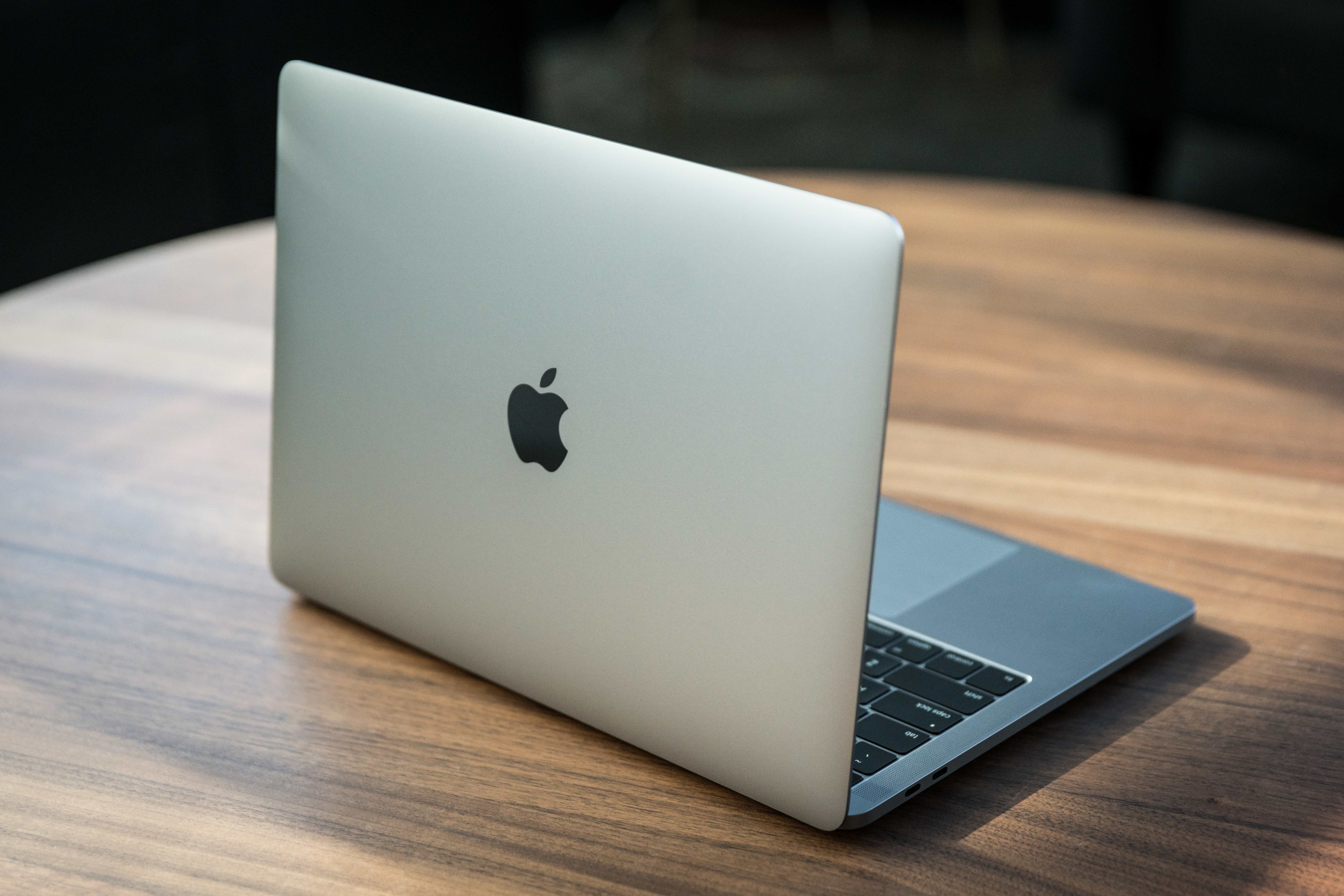 13-inch MacBook Pro, 2.9GHz Core i5, 256GB storage (late 2016)
