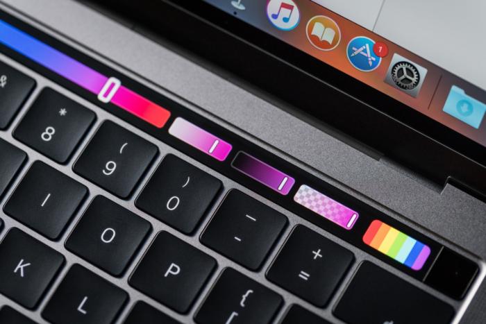 macbook pro late2016 review adam touchbar colors