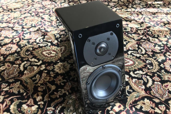 The Prime Elevation’s premium piano black gloss finish is gorgeous and mirror-like.