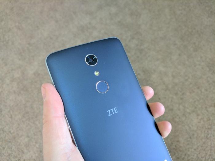 Zte Zmax Pro Review A Budget Friendly Behemoth Of A Smartphone Greenbot