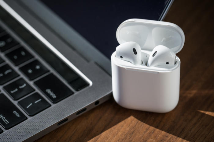 apple airpods review adam in case