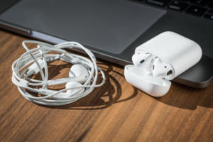 apple airpods review adam no tangles
