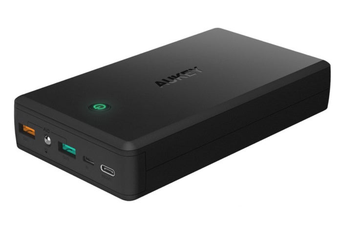 Aukey 30000mAh Power Bank with Quick Charge 3.0 review