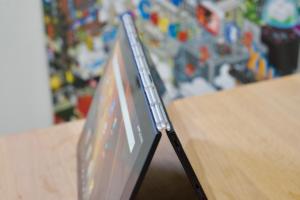 lenovo yoga book hinge