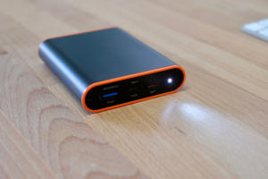 lumsing grand a2 plus ports with flashlight on