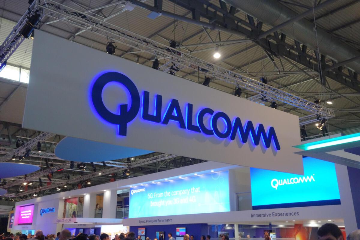photo of Qualcomm begins shipping 802.11ay silicon for mobile devices and applications, including VR and UHD video image