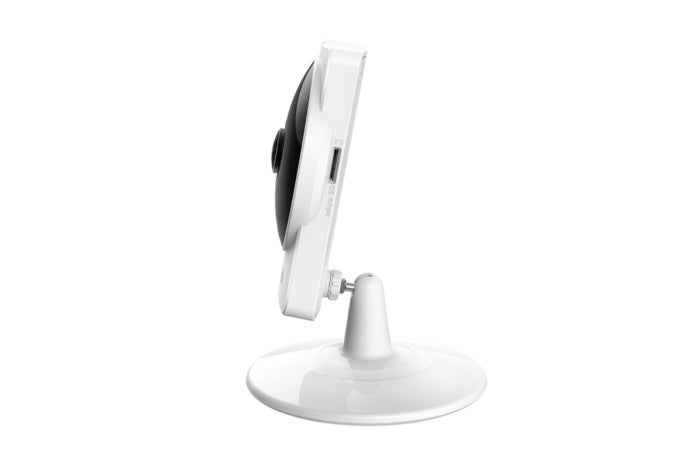 DCS-8200LH side