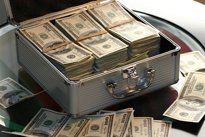 money case ransom hundreds