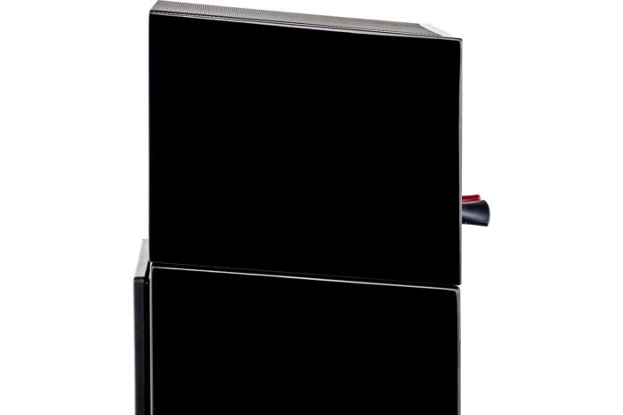 MartinLogan’s Motion AFX speaker is angled to match it’s Motion-series speakers. However, you can u
