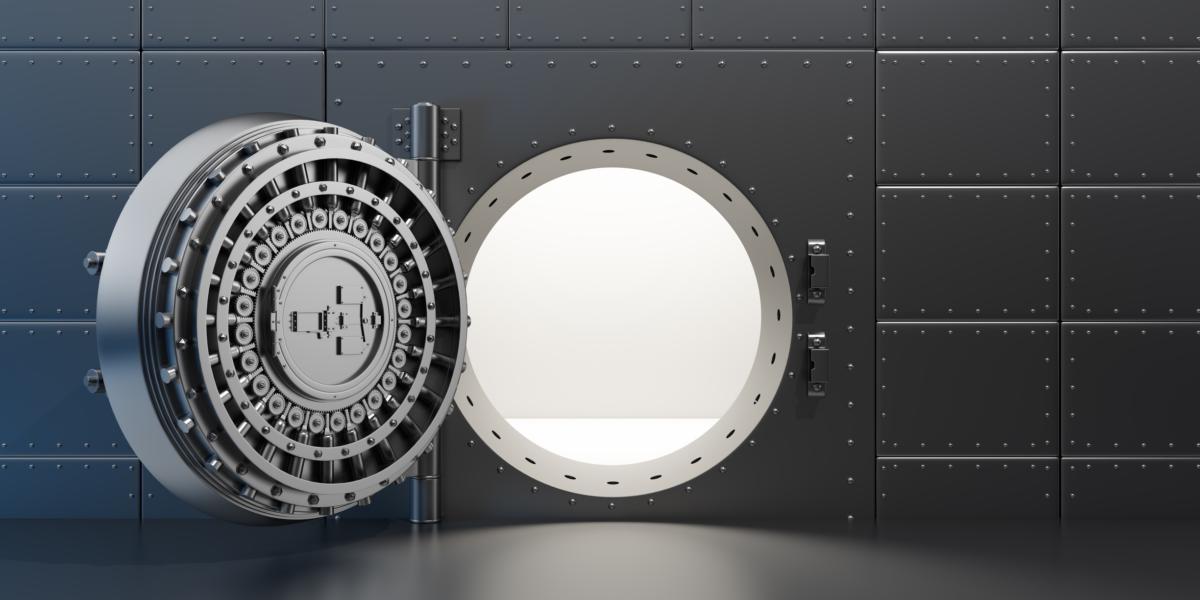 thinkstockphotos vault safe bank door