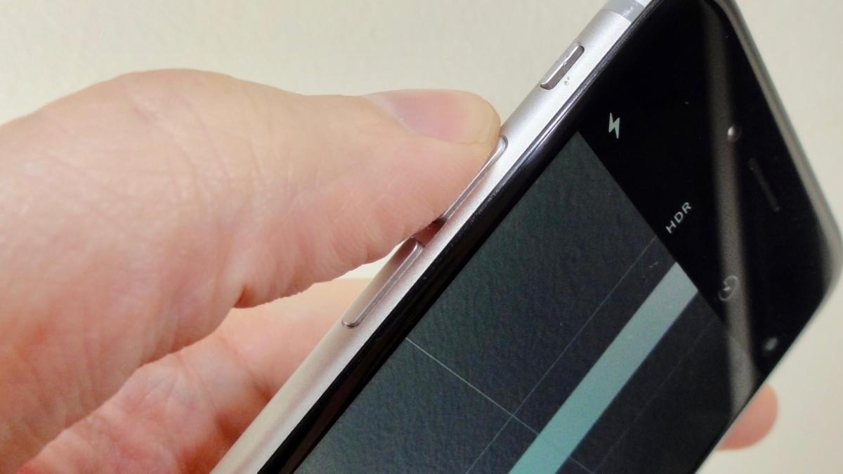 Take a picture with volume buttons
