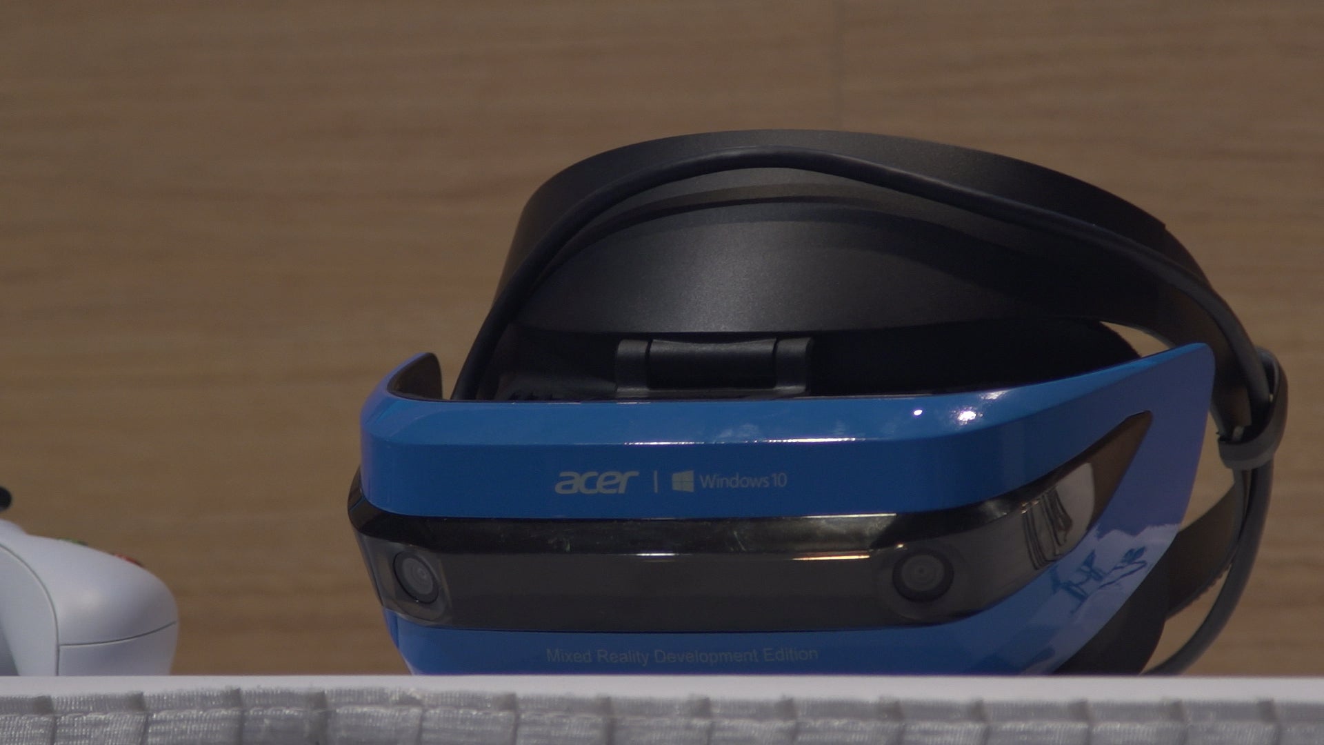 Acer's Mixed Reality Headset for Windows 10