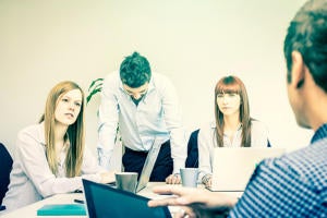 8 ways to manage an internet or security crisis