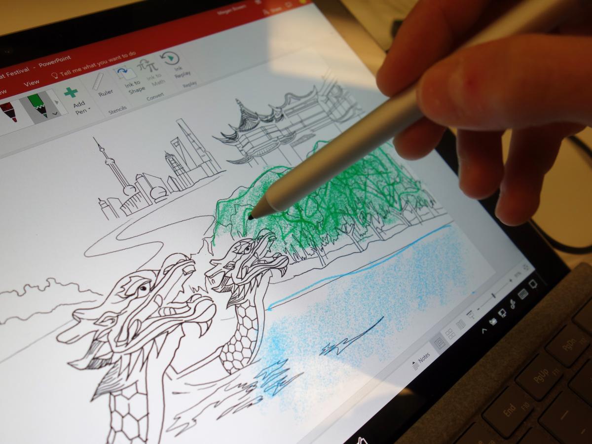 Microsoft shows the power of its Pen with a new Whiteboard app and