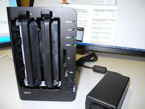 Synology_DS212_2.jpg