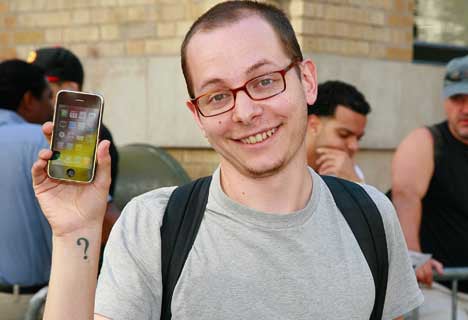 iPhone fanboi fanboy