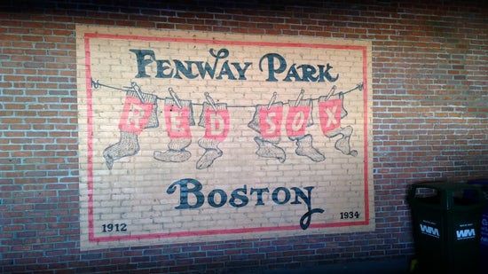 12_Lumia1020_FenwaySign_small.jpg