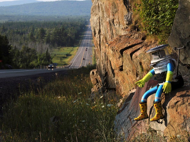 hitchBOT